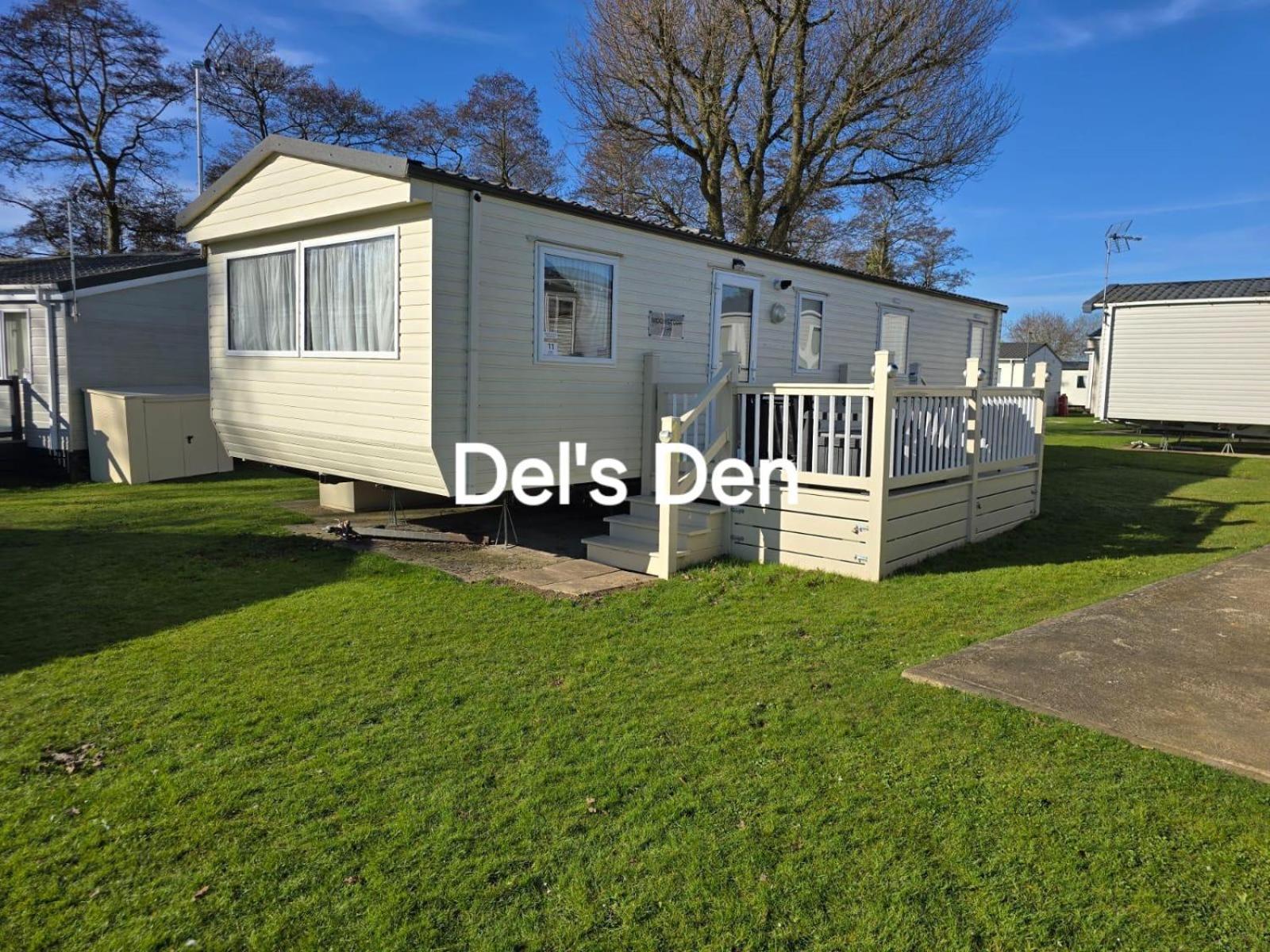 Del'S Den Lakeside Weeley Bridge Ngoại thất bức ảnh